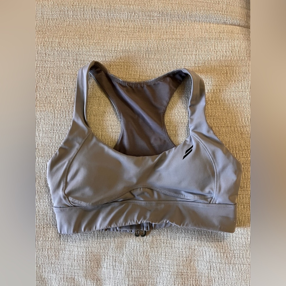 DOYOUEVEN gray sports bra